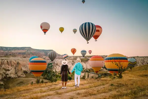 Behind the Instagram Photo: What REALLY Happens on a Cappadocia Balloon Tour Morning?
