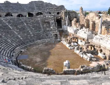 Ancient Roman ruins in Side on the Antalya sightseeing tour